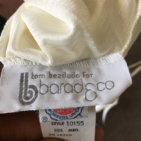 Vintage Union Made Night Gown - Picture 7 of 11